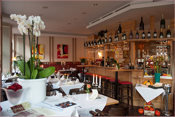 Restaurant Innenraum mit Bar