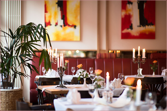 Elegantes Ambiente mit Kerzen